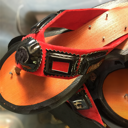 Dickson's TRADIONAL SLIPPERS